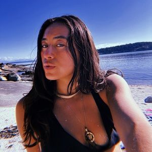 Meet your Posher, Akemi